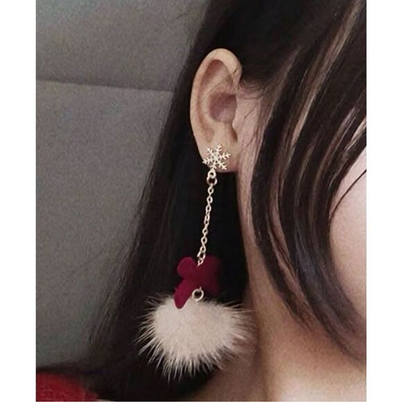 Holiday Christmas Vegan Fur Tassel Drop Snowflake Red Velvet Bow Earrings - Picture 5 of 7